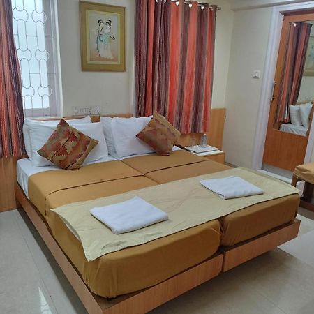 Empire Hotel Mumbai Luaran gambar