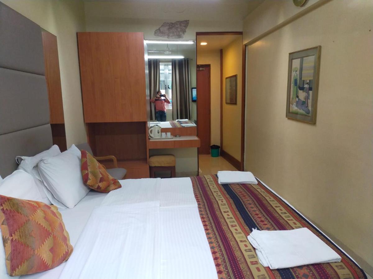 Empire Hotel Mumbai Luaran gambar